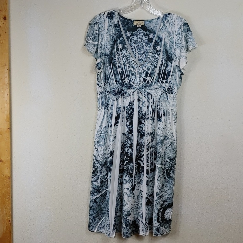 One World| Live & Let Live Print Dress B2